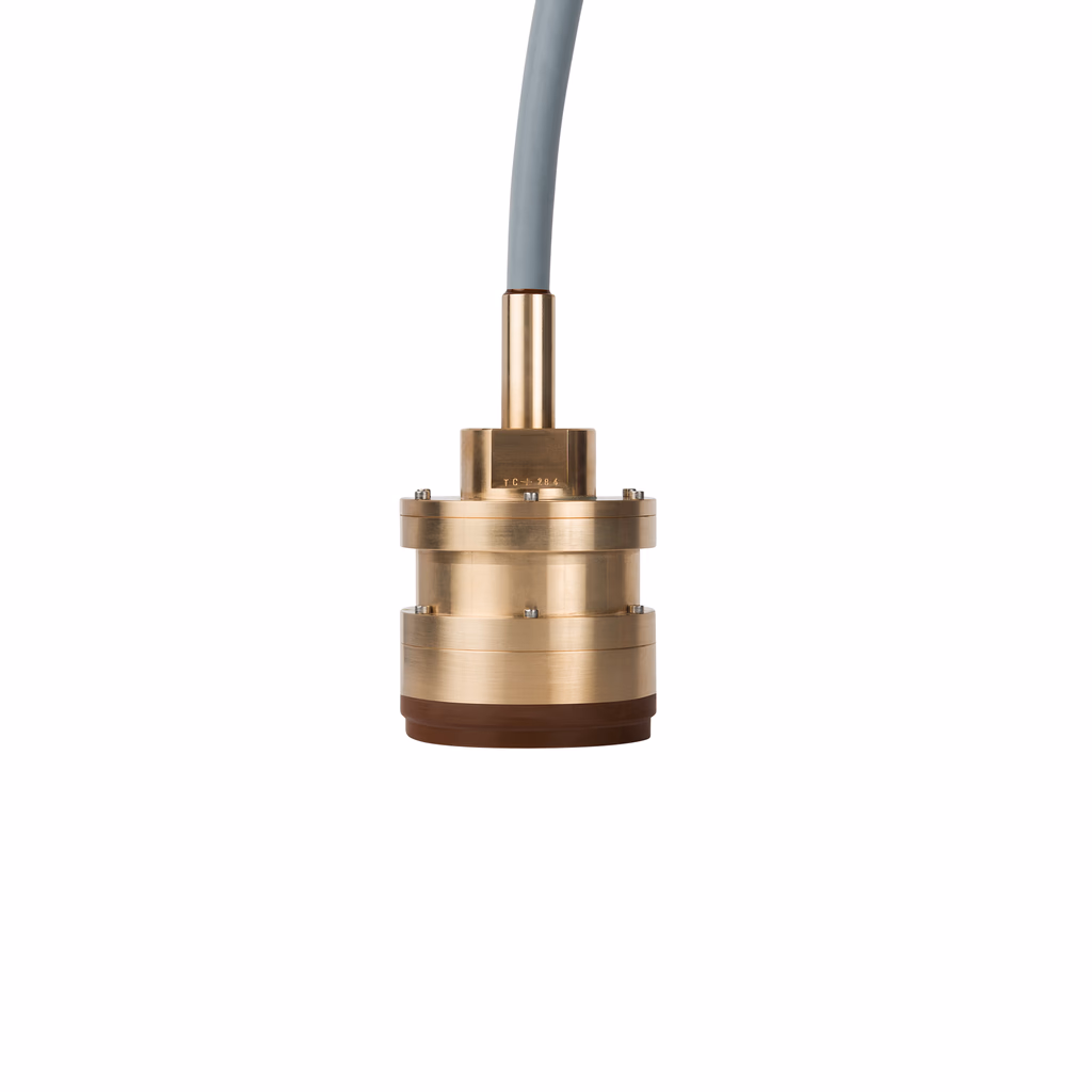 Superior accuracy and cost-efficienct echo sounder